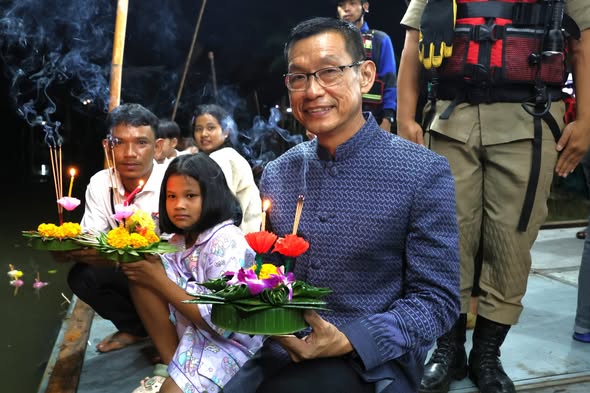 เทศบาลฯ ร่วมสืบสานประเพณีลอยกระทง ประจำปี พ.ศ.2568 รูปภาพ 1