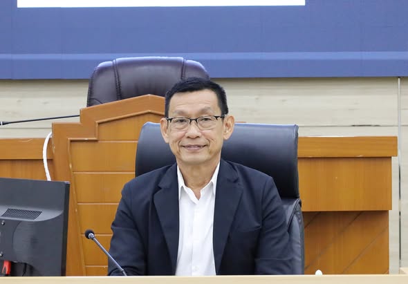 วันนี้ (12 พ.ย. 68) นายประเสริฐ บุญประสพ นายกเทศมนตรีนครสุรา ... รูปภาพ 1