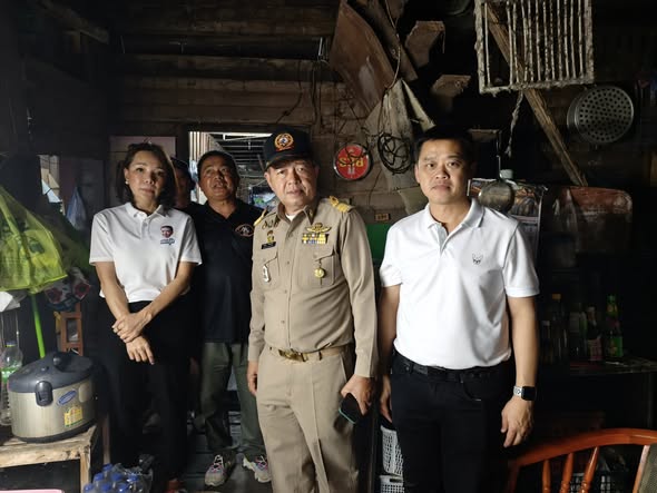 เย็นวันนี้ (19 พ.ย. 68) เทศบาลนครสุราษฎร์ธานี เข้าตรวจสอบบ้า ... รูปภาพ 1