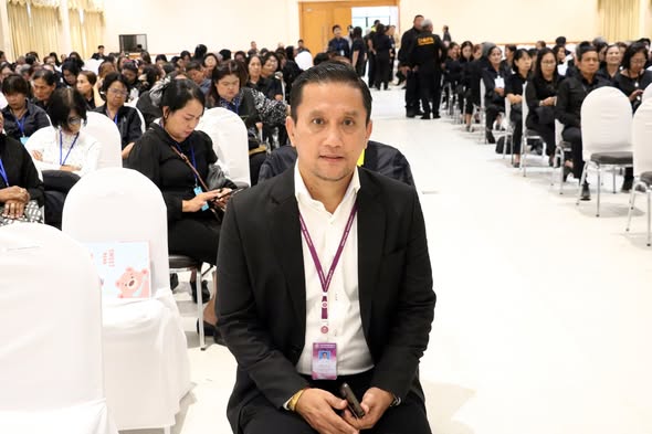 ปล่อยแถวขบวนรถประชาชนชาวจังหวัดสุราษฎร์ธานี ในการเดินทางไปเข ... รูปภาพ 1