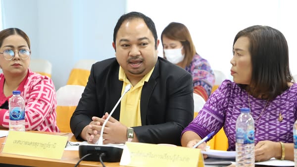 เทศบาลฯ ร่วมประชุมคณะอนุกรรมการส่งเสริมวิสาหกิจชุมชนอำเภอ คร ... รูปภาพ 1