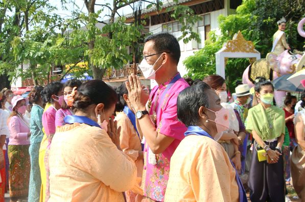 ขอขอบคุณทุกท่านที่ร่วมสร้างสีสันในขบวนแห่สงกรานต์ปีนี้ Image 1