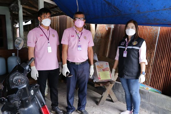 ส่งมอบถุงยังชีพให้ผู้กักตัว ๑๔ วัน (ไม่ใช่ผู้ป่วย) รูปภาพ 1