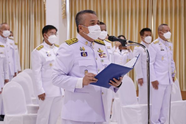 พิธีวางพานพุ่มดอกไม้ถวายสักการะ Image 1