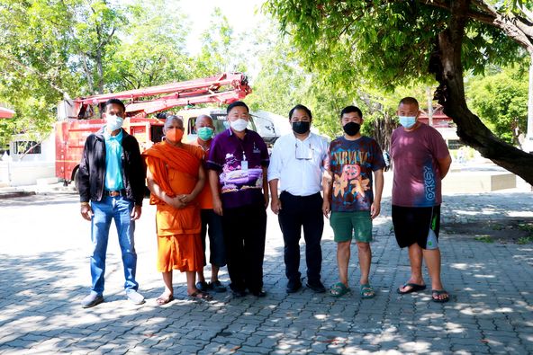 ตัดต้นไม้พาดสายไฟที่วัดใหม่พัฒนาราม (วัดหลวงพ่อพัฒน์) Image 1