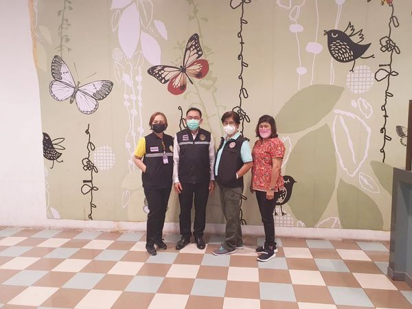 บรรยากาศวันที่ ๔ ของการฉีดวัคซีนทางเลือก วัคซีน"ซิโนฟาร์ม รูปภาพ 1