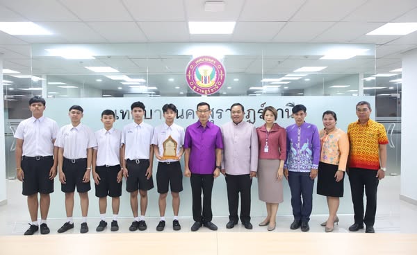 วันนี้ (6 มีนาคม 2568) ณ สำนักงานเทศบาลนครสุราษฎร์ธานี (ชั้น ... รูปภาพ 1