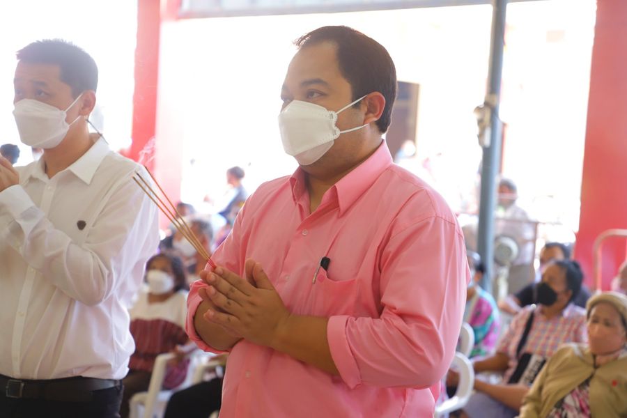 บรรยากาศพิธีทิ้งกระจาด - ลอยกระทง ประจำปี 2565 มูลนิธิกุศลศร ... Image 1