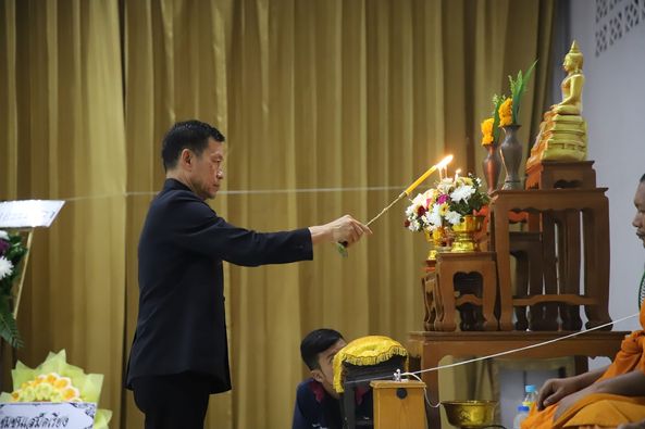 นายกแป๊ะ ร่วมมอบเงิน 30,000 บาท แก่สมาชิกกองทุนสวัสดิการชุมช ... Image 1