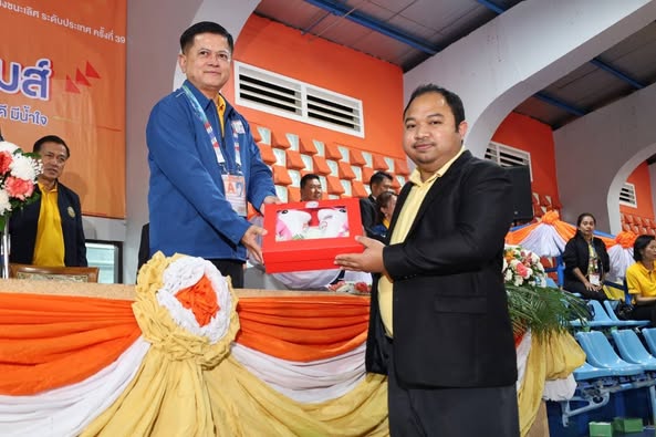 เทศบาลนครสุราษฎร์ธานี ร่วมพิธีเปิดกีฬานักเรียน อปท. ครั้งที่ ... รูปภาพ 1