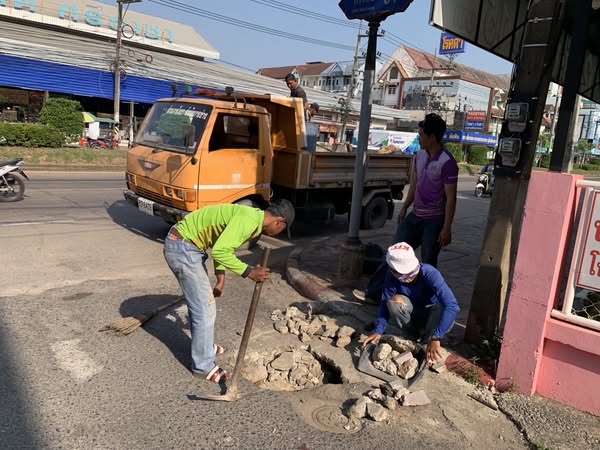 เทศบาลนครสุราษฎร์ธานี โดยสำนักช่าง ดำเนินงานด้านต่างๆ เพื่อค ... รูปภาพ 1