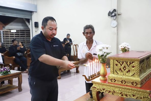 กองทุนสวัสดิการชุมชนเทศบาลนครสุราษฎร์ธานี มอบเงิน 30,000 บาท ... รูปภาพ 1