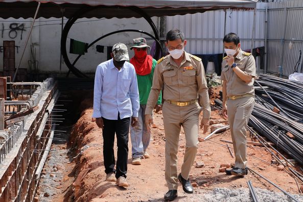 ลงพื้นที่ติดตามการปรับปรุงภูมิทัศน์ริมเขื่อน หน้าวัดกลางเก่า Image 1