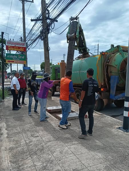 เดินหน้าดูดล้างท่อ เตรียมพร้อมรับมือหน้าฝน รูปภาพ 1