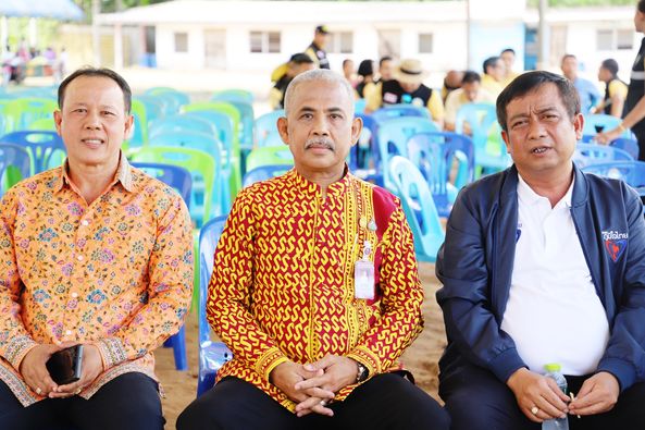 เปิดงานประเพณีชักพระ - ทอดผ้าป่า และแข่งเรือยาว ประจำปี 2566 ... รูปภาพ 1