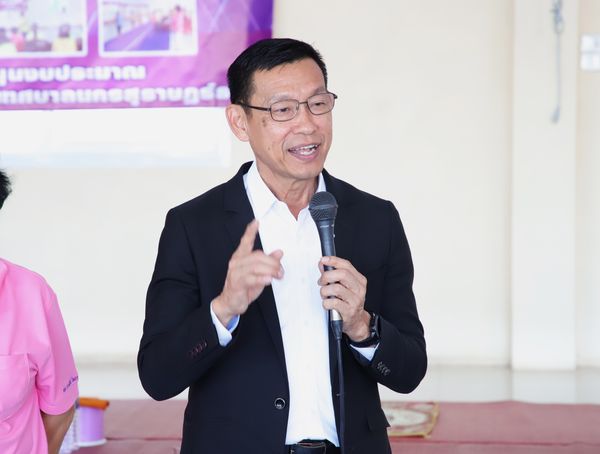 นายกแป๊ะ ลงพื้นที่พบปะชมรมผู้สูงอายุวัดไทร Image 1