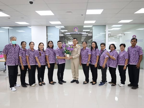 วันนี้ (20 มิถุนายน 2568) อสม.เทศบาลนครสุราษฎร์ธานี เข้าพบเพ ... รูปภาพ 1