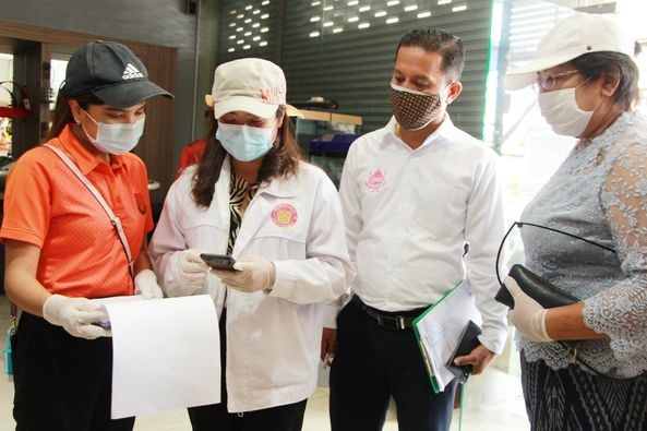 เทศบาลนครสุราษฎร์ธานีลงพื้นที่ทำบัตรประจำตัวคนพิการที่บ้าน Image 1