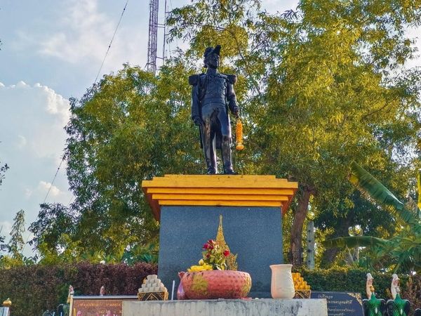 สุดเขตแม่น้ำตาปี กราบเสด็จเตี่ย กรมหลวงชุมพร รูปภาพ 1