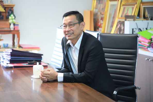 นายประเสริฐ บุญประสพ นายกเทศมนตรีนครสุราษฎร์ธานี พร้อมด้วยนา ... รูปภาพ 1