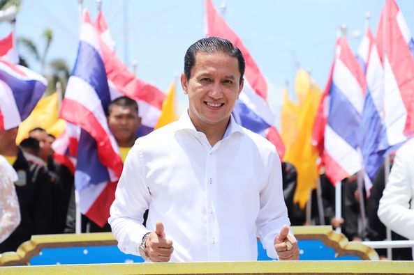 านแห่ผ้าห่มพระธาตุศรีสุราษฎร์ แลธรรมชาติเขาท่าเพชร ครั้งที่  ... Image 1