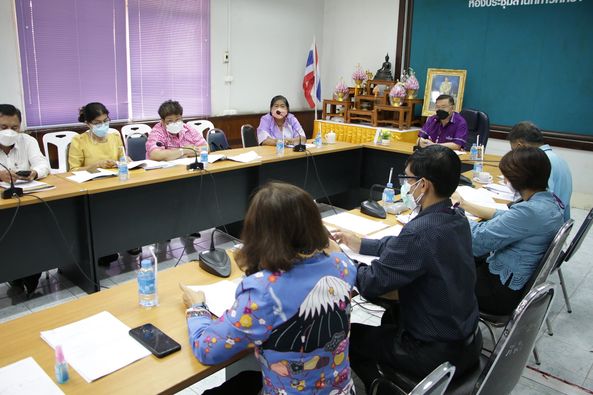 หารือแนวทางเปิดสถานศึกษาในสังกัดเทศบาลนครสุราษฎร์ธานี Image 1