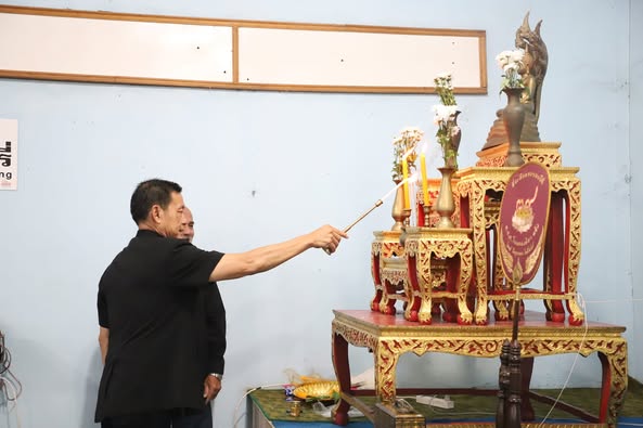 เทศบาลนครสุราษฎร์ธานี ร่วมมอบเงิน 30,000 บาท แก่สมาชิกกองทุน ... Image 1