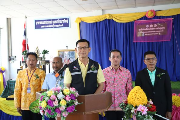 นายกแป๊ะ เปิดศูนย์แจ้งเตือนภัยโรงพยาบาลส่งเสริมสุขภาพตำบลมะข ... Image 1