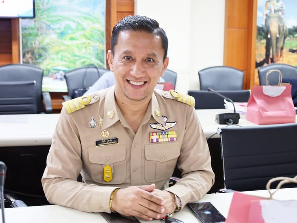 เทศบาลฯ ร่วมประชุมคณะกรรมการโรคติดต่อจังหวัด จังหวัดสุราษฎร์ ... Image 1