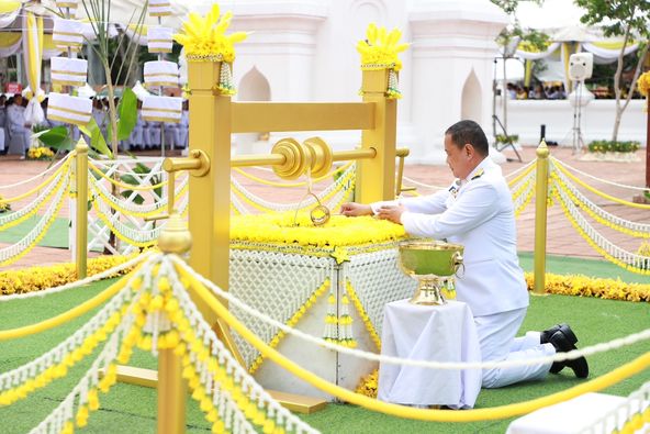 พิธีพลีกรรมตักน้ำจากแหล่งน้ำศักดิ์สิทธิ์ รูปภาพ 1