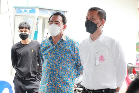ทน.สฎ.ลงพื้นที่ติดตามการตรวจคัดกรองโควิด -19 เชิงรุก รูปภาพ 1