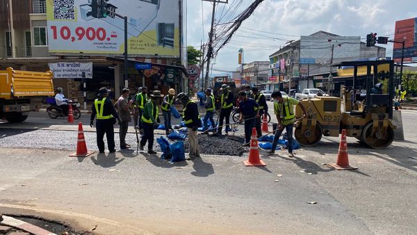 นายกแป๊ะใส่ใจทุกปัญหาให้พี่น้องประชาชน. Image 1