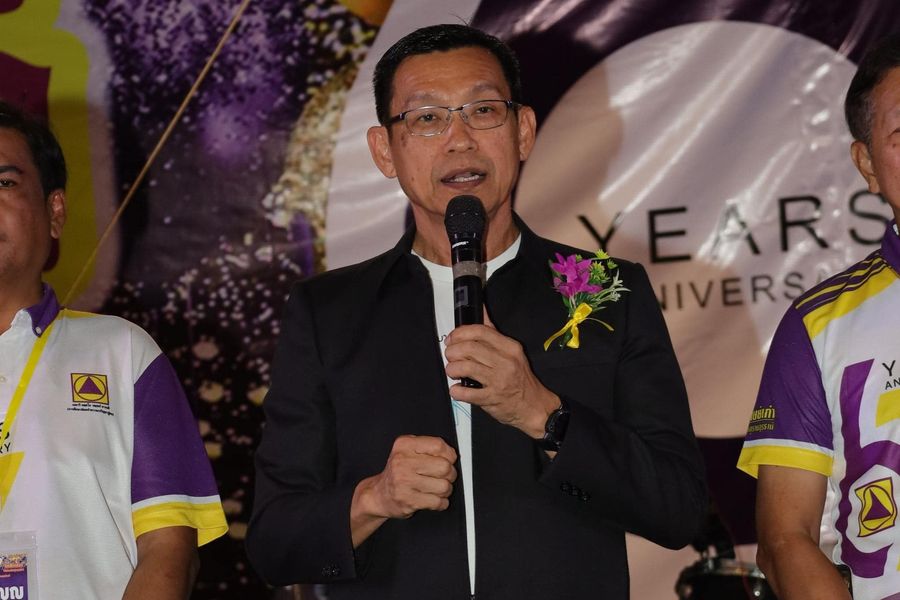 ร่วมงานคืนสู้เหย้า และวันสถาปนาโรงเรียนเมืองสุราษฎร์ธานี ครบ ... Image 1