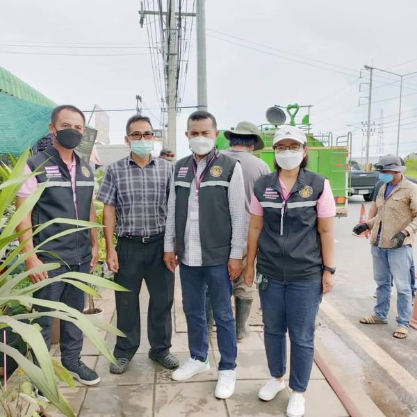 นายกแป๊ะเร่งแก้ไขทุกปัญหาให้พี่น้องประชาชนในเขตเทศบาลนครสุรา ... Image 1