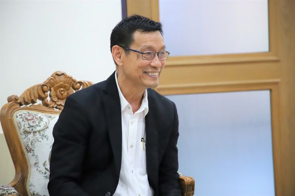 นายกเทศมนตรีฯ เข้าพบผู้ว่าราชการจังหวัดสุราษฎร์ธานี เพื่อหาร ... Image 1