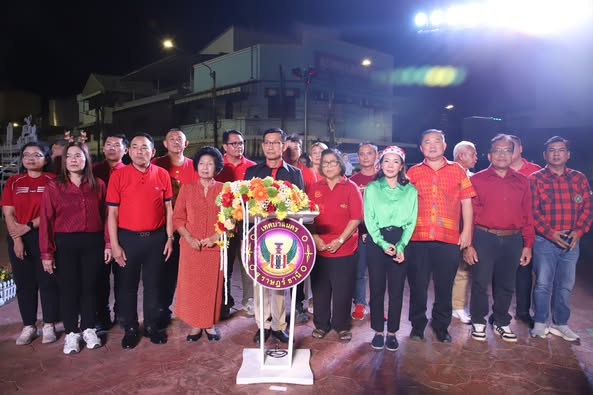เทศบาลเปิดงาน “กิจกรรมสวนเรืองแสง (Flowers of light)” ฉลองเท ... รูปภาพ 1