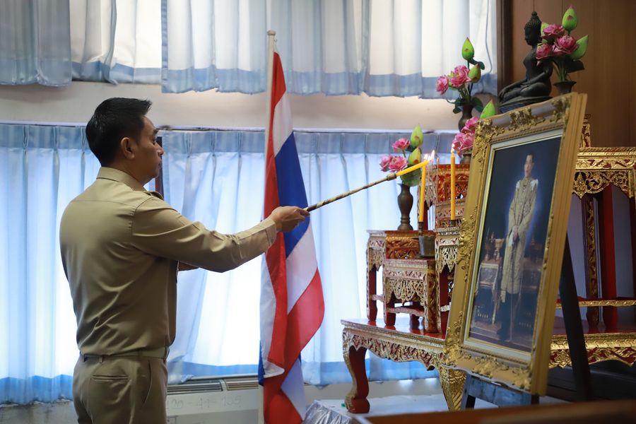 ประชุมสภาเทศบาลนครสุราษฎร์ธานี สมัยสามัญ สมัยแรก ครั้งที่ 1  ... Image 1