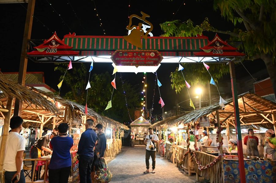 วัดไทร เที่ยวสบาย อิ่มกาย อิ่มใจ อิ่มบุญ 🙏 Image 1