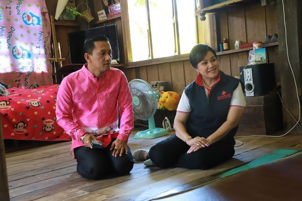 เทศบาลนครสุราษฎร์ธานี ลงพื้นที่ร่วมกาชาดสุราษฎร์ธานี เพื่อมอ ... รูปภาพ 1