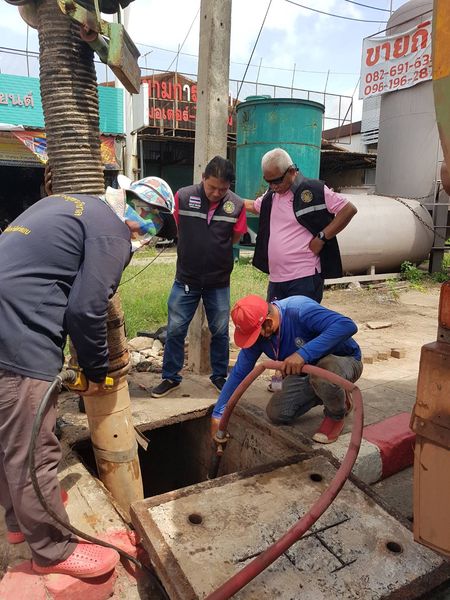 เทศบาลนครสุราษฎร์ธานี โดยสำนักช่าง ดำเนินงานด้านต่างๆ เพื่อค ... รูปภาพ 1