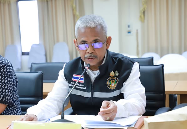 เทศบาลฯ ร่วมประชุมคณะกรรมการรักษาความมั่นคงและความสงบเรียบร้ ... Image 1