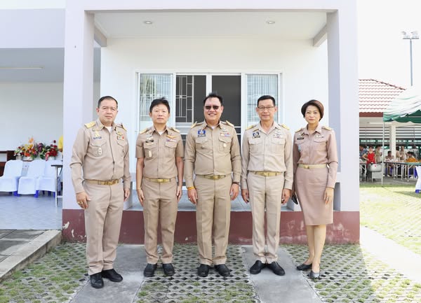 เทศบาลนครสุราษฎร์ธานี ร่วมให้การต้อนรับรองผู้ว่าราชการจังหวั ... รูปภาพ 1