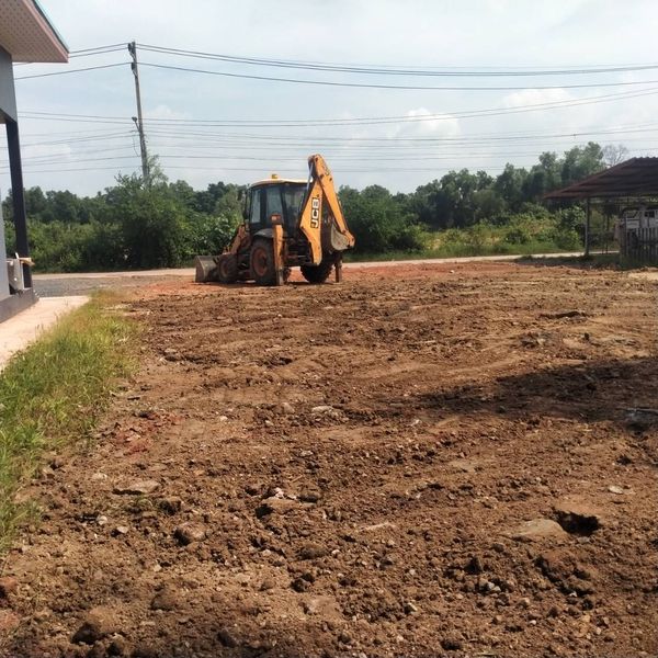 เทศบาลนครสุราษฎร์ธานี โดยสำนักช่าง ดำเนินงานด้านต่างๆ เพื่อค ... Image 1