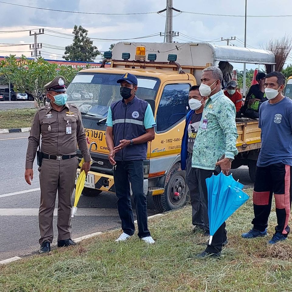 ลงพื้นที่จุดเสี่ยงอันตรายแยกบางอิฐเพื่อหาแนวทางแก้ไขลดอุบัติ ... Image 1