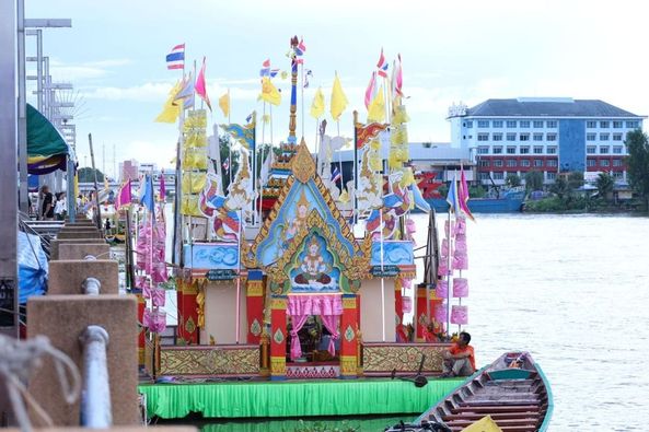 ร่วมสืบสานอนุรักษ์ เรือพนมพระทางน้ำ Image 1