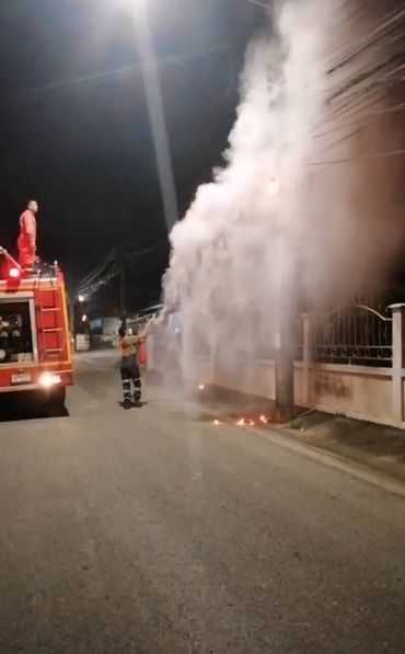 เทศบาลนครสุราษฎร์ธานี ได้รับแจ้งเกิดเหตุไฟลุกไหม้สายเคเบิลใน ... Image 1