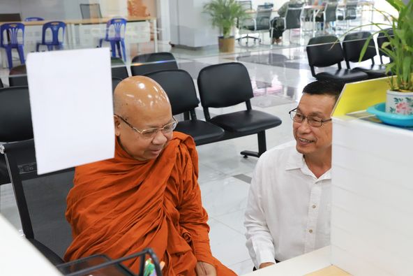 บัตรประจำตัวประชาชน เป็นบัตรซึ่งใช้แสดงตนเป็นคนไทย พระภิกษุส ... รูปภาพ 1