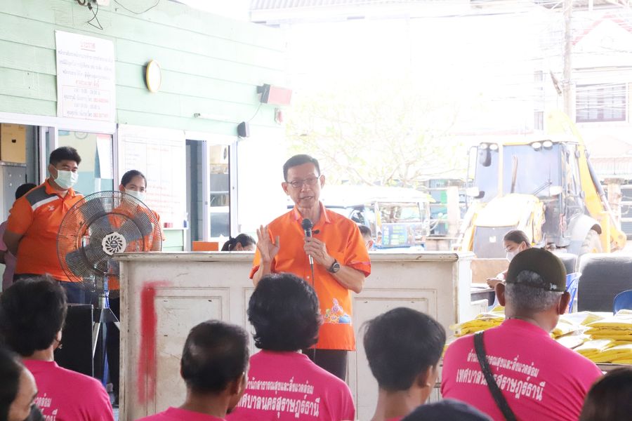 ลงพื้นที่พบปะพนักงานจัดเก็บมูลฝอยและสิ่งปฏิกูล Image 1