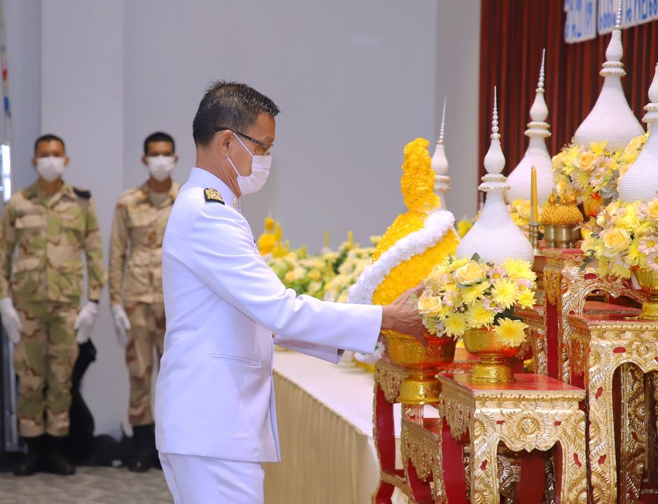 ทน.สฎ.ร่วมพิธีวางพานพุ่มดอกไม้และถวายบังคม 5 ธันวาคม 2565 Image 1