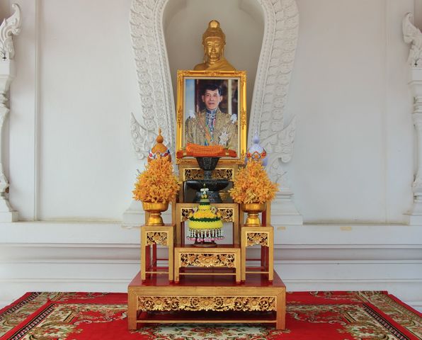 พิธีถวายผ้ากฐินพระราชทาน ณ วัดพระบรมธาตุไชยาราชวรวิหาร Image 1